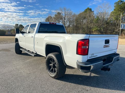 Used 2018 GMC Sierra 2500 SLE w/ SLE Preferred Package image 5