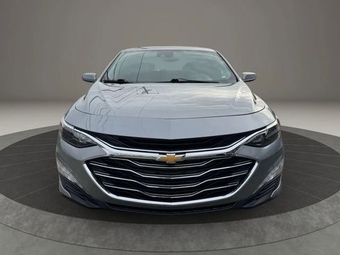 Used 2024 Chevrolet Malibu LT FWD image 2