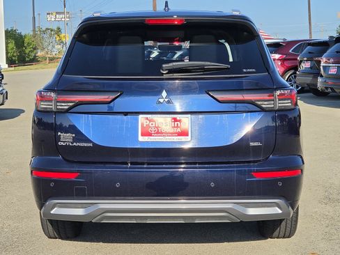 Used 2025 Mitsubishi Outlander SEL AWD/4WD image 6