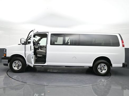 Certified 2024 Chevrolet Express 3500 LT w/ LT Preferred Equipment Group RWD image 39