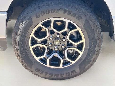Used 2022 Ford F150 XLT w/ Equipment Group 302A High AWD/4WD image 27