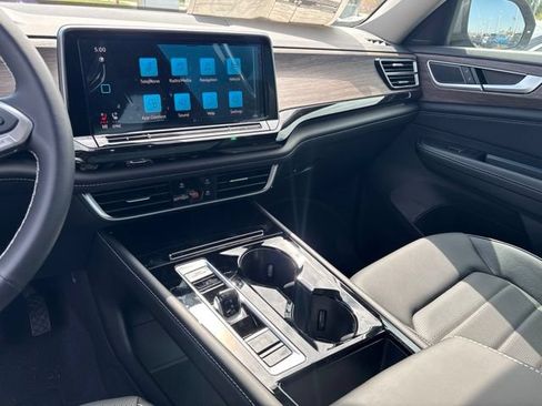 New 2026 Volkswagen Atlas SEL AWD/4WD image 17