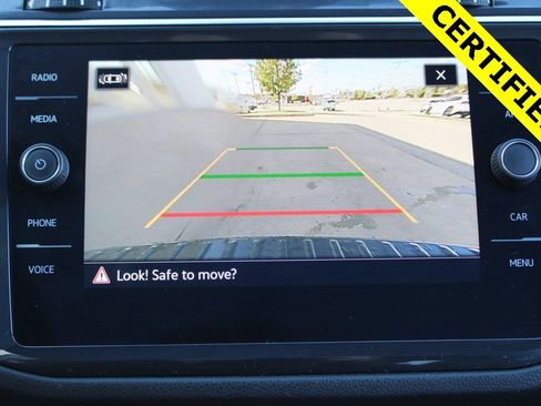 Certified 2023 Volkswagen Tiguan SEL R-Line image 18