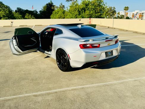 Used 2017 Chevrolet Camaro SS RWD image 47