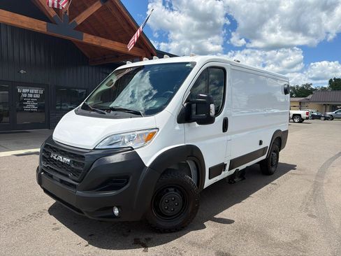 Used 2023 RAM ProMaster 2500 w/ Convenience Group FWD image 1