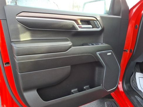 Used 2024 Chevrolet Silverado 1500 LT Trail Boss w/ Convenience Package II image 11