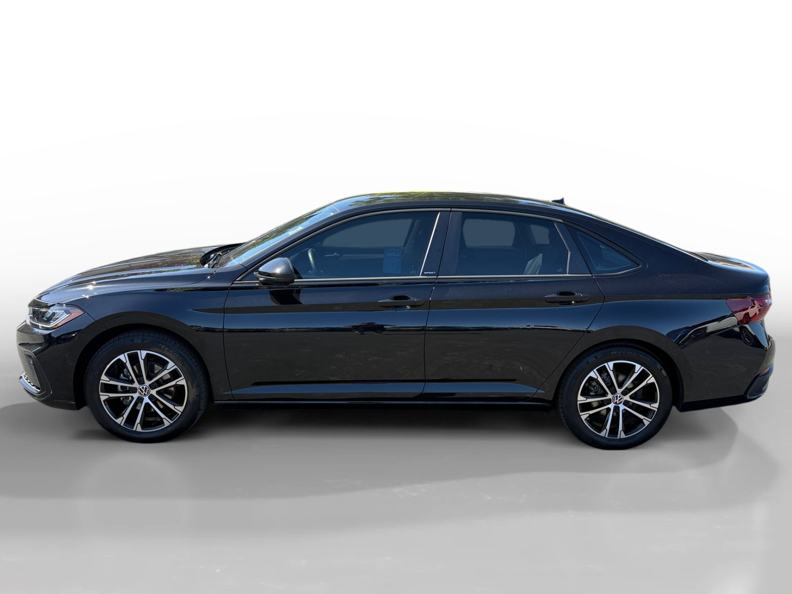 Used 2025 Volkswagen Jetta Sport FWD image 2