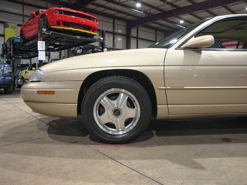 Used 1999 Chevrolet Lumina LTZ w/ Preferred Equipment Group image 3