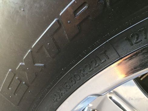 Used 2001 Ford Excursion XLT image 11