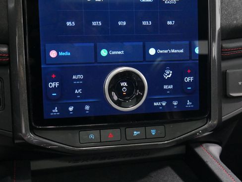 Certified 2023 Ford Expedition Limited image 24