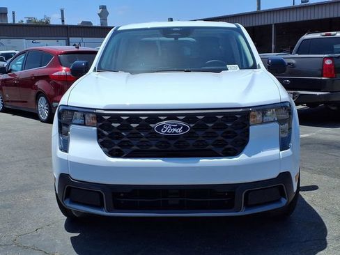New 2026 Ford Maverick XLT w/ XLT Luxury Package FWD image 2