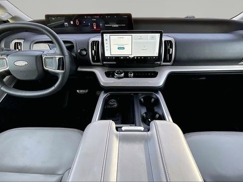 Certified 2025 Ford Expedition Max Active image 16