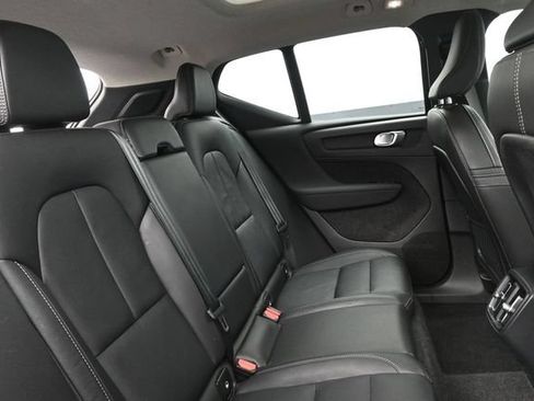 Used 2023 Volvo XC40 B5 Ultimate w/ Protection Package Premier AWD/4WD image 33