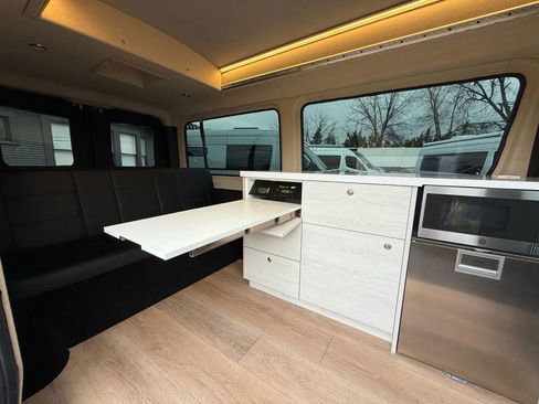 Used 2020 Mercedes-Benz Sprinter 2500 w/ Driver Convenience Package image 12