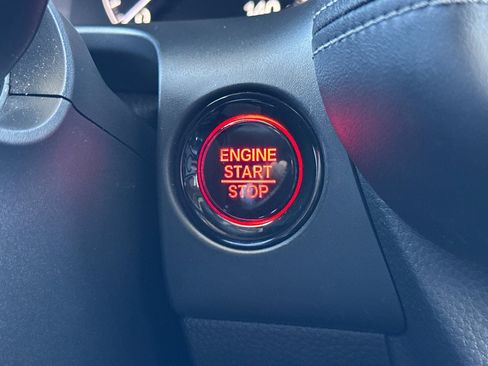 Used 2023 Honda HR-V EX-L image 17