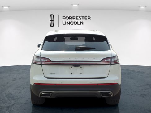 Used 2022 Lincoln Nautilus Reserve w/ Equipment Group 201A AWD/4WD image 4