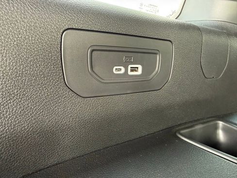 Used 2023 Jeep Grand Cherokee L Laredo AWD/4WD image 31