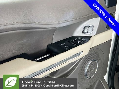 Used 2021 Ford Expedition XLT AWD/4WD image 12