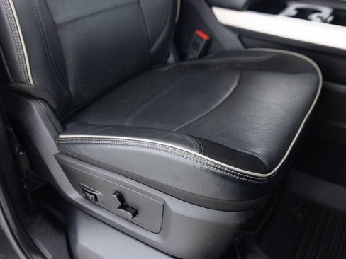 Used 2019 RAM 2500 Laramie w/ Night Edition AWD/4WD image 32
