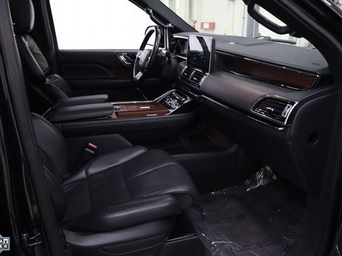 Used 2022 Lincoln Navigator L Reserve image 34