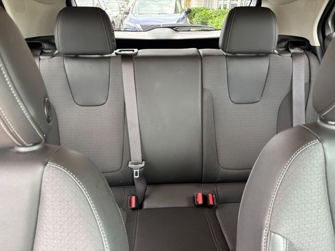 Used 2025 Buick Encore GX Preferred FWD image 37