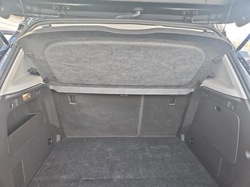 Used 2021 Chevrolet Trax LT w/ Redline Edition image 13