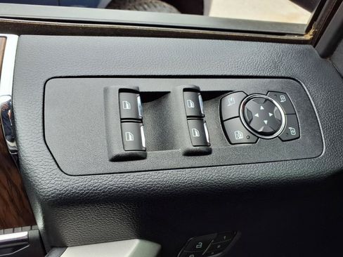 Used 2019 Ford F150 Lariat w/ Equipment Group 502A Luxury AWD/4WD image 25