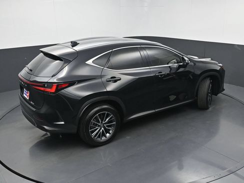 Used 2025 Lexus NX 250 FWD w/ Towing Package (2000 Lbs) image 34