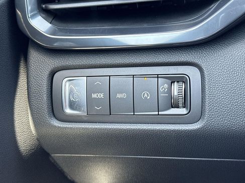 New 2026 GMC Acadia AT4 w/ Luxury Package AWD/4WD image 15