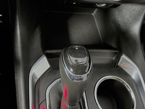 Used 2019 Chevrolet Traverse LS FWD image 24