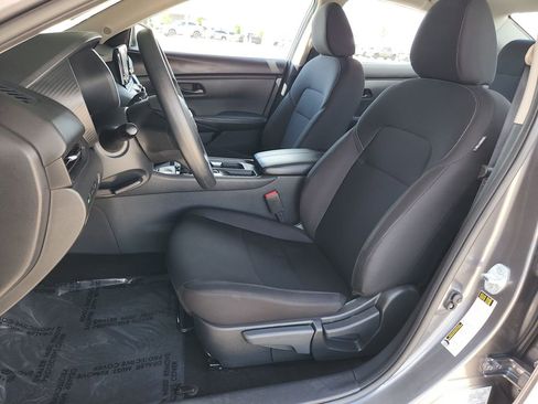 Used 2025 Nissan Sentra S FWD image 12
