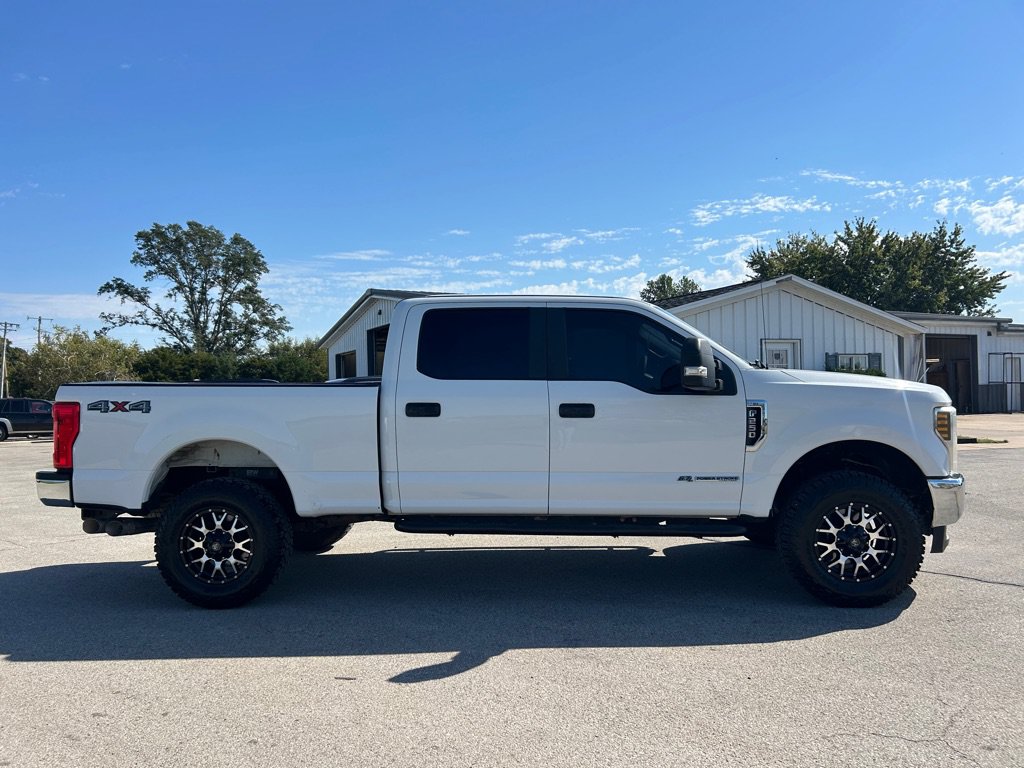 Used 2019 Ford F250 XL w/ Power Equipment Group AWD/4WD image 4