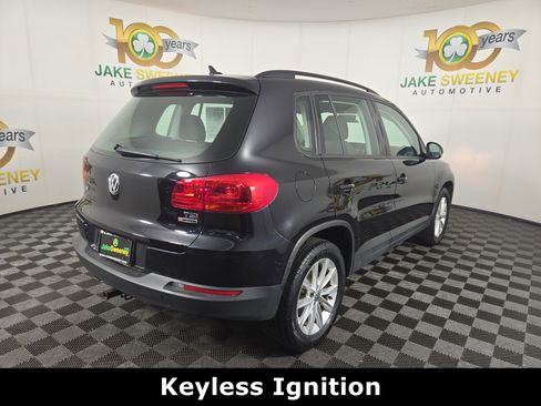 Used 2017 Volkswagen Tiguan Limited w/ Premium Package image 9