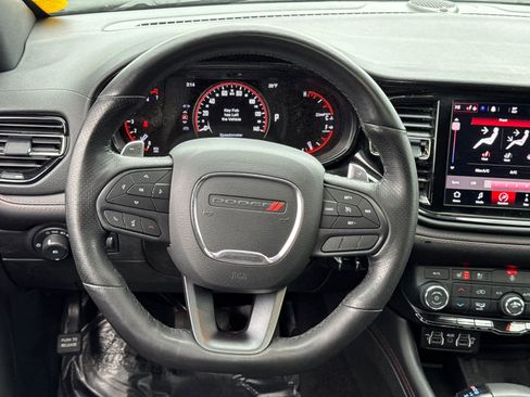 Used 2022 Dodge Durango R/T w/ Blacktop Package AWD/4WD image 16