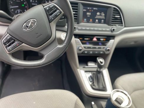 Used 2018 Hyundai Elantra Value Edition w/ Cargo Package image 8