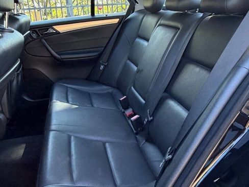 Used 2006 Mercedes-Benz C 230 Sedan image 12
