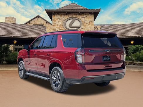Used 2021 Chevrolet Tahoe Z71 w/ Z71 Signature Package AWD/4WD image 3