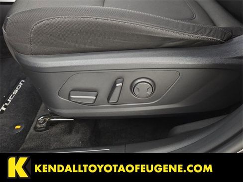 Used 2022 Hyundai Tucson SEL w/ Cargo Package image 17