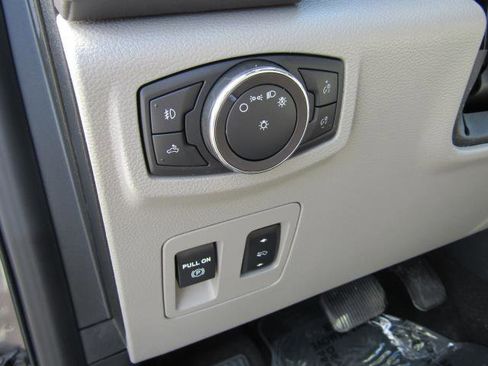 Used 2019 Ford F150 XLT w/ Equipment Group 302A Luxury image 17