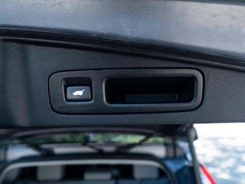 Used 2019 Honda CR-V Touring image 43