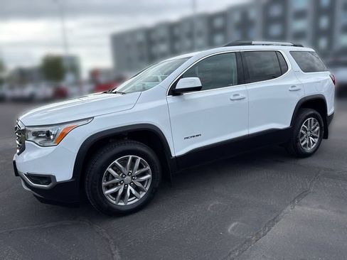 Used 2018 GMC Acadia SLE AWD/4WD image 1