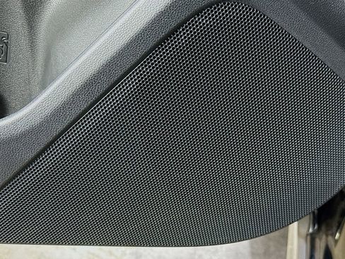 Used 2024 Subaru Crosstrek 2.0i image 21