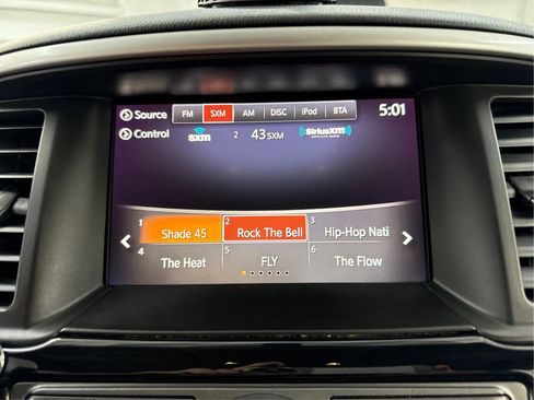 Used 2020 Nissan Pathfinder S AWD/4WD image 19