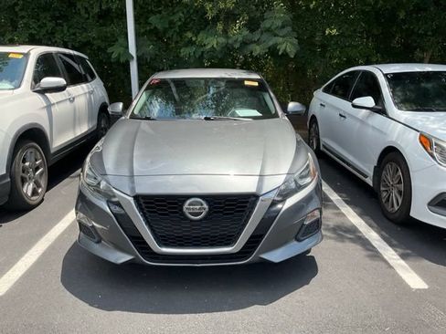 Used 2019 Nissan Altima 2.5 S FWD image 11