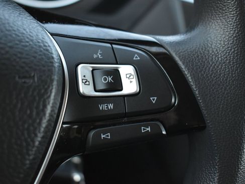 Used 2021 Volkswagen Tiguan S image 20