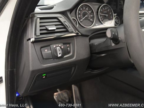Used 2019 BMW 440i Coupe w/ Convenience Package RWD image 24