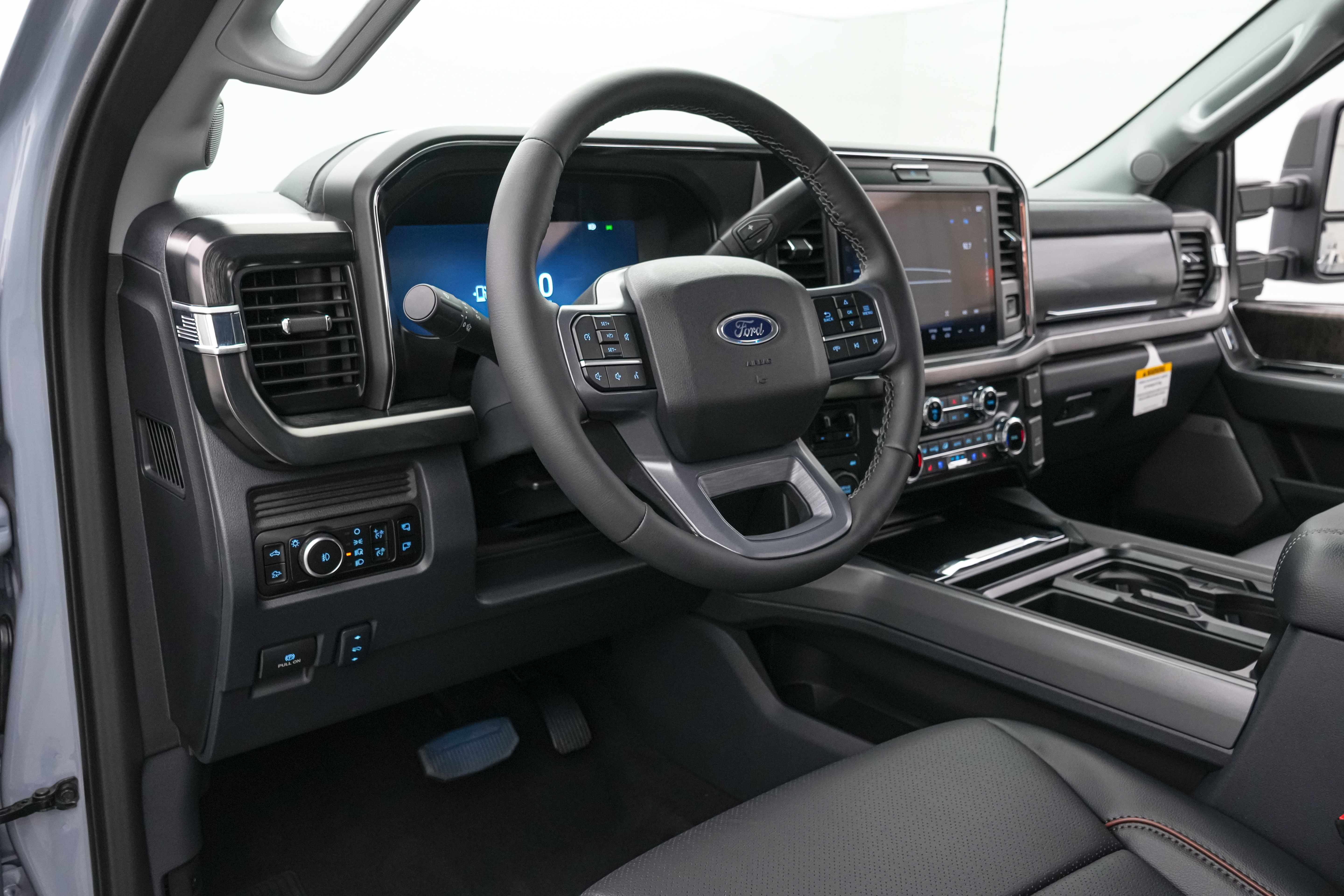 New 2026 Ford F350 Lariat w/ Black Appearance Package AWD/4WD image 13