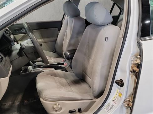 Used 2011 Ford Fusion SE w/ 202A Rapid Spec Order Code image 10