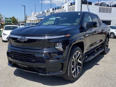 New 2025 Chevrolet Silverado EV RST