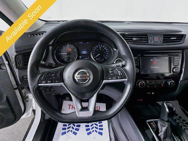 Used 2019 Nissan Rogue SV AWD/4WD image 11